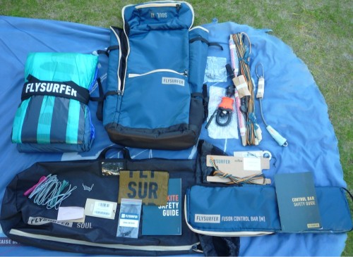 A vendre Pack NEUF Flysurfer Soul V3 10m + barre Fusion